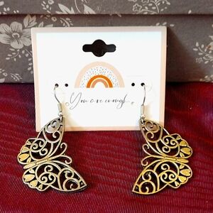 FREE Butterfly Earrings 🦋